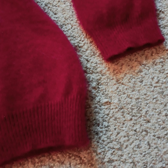 Red 100% CASHMERE V-neck Long Sleeve Sweater Sz S - Picture 6 of 10